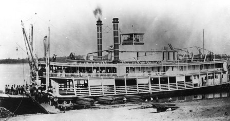 (Image: Steamer Bald Eagle docked)